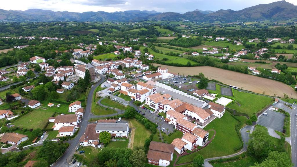 Vvf Pays Basque Sare La Rhune Exterior foto